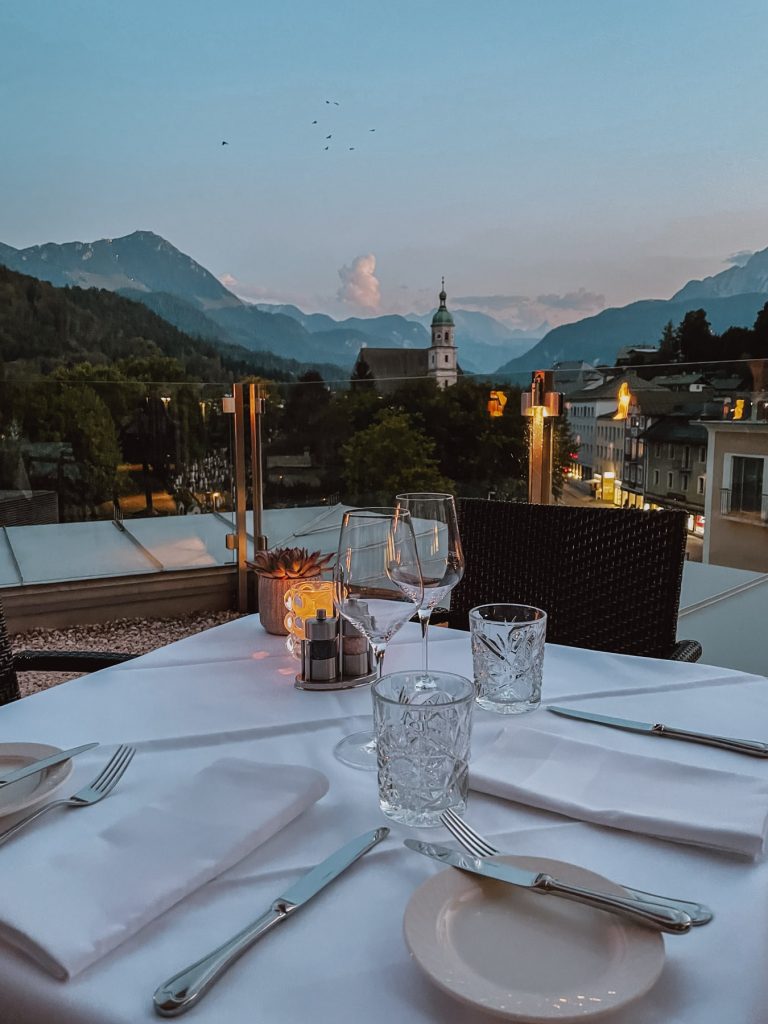 Aussicht vom Panorama Restaurant im Hotel Edelweiss Berchtesgaden